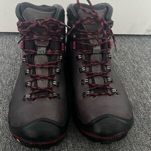 KEEN “Liberty Ridge” Women’s Gargoyle/Beet Red Waterproof Hiking Boots~~Size 10